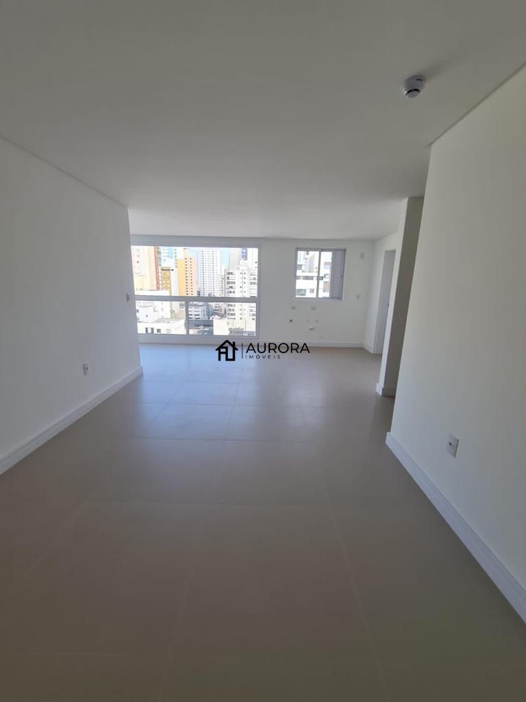 Apartamento à venda com 2 quartos, 98m² - Foto 5