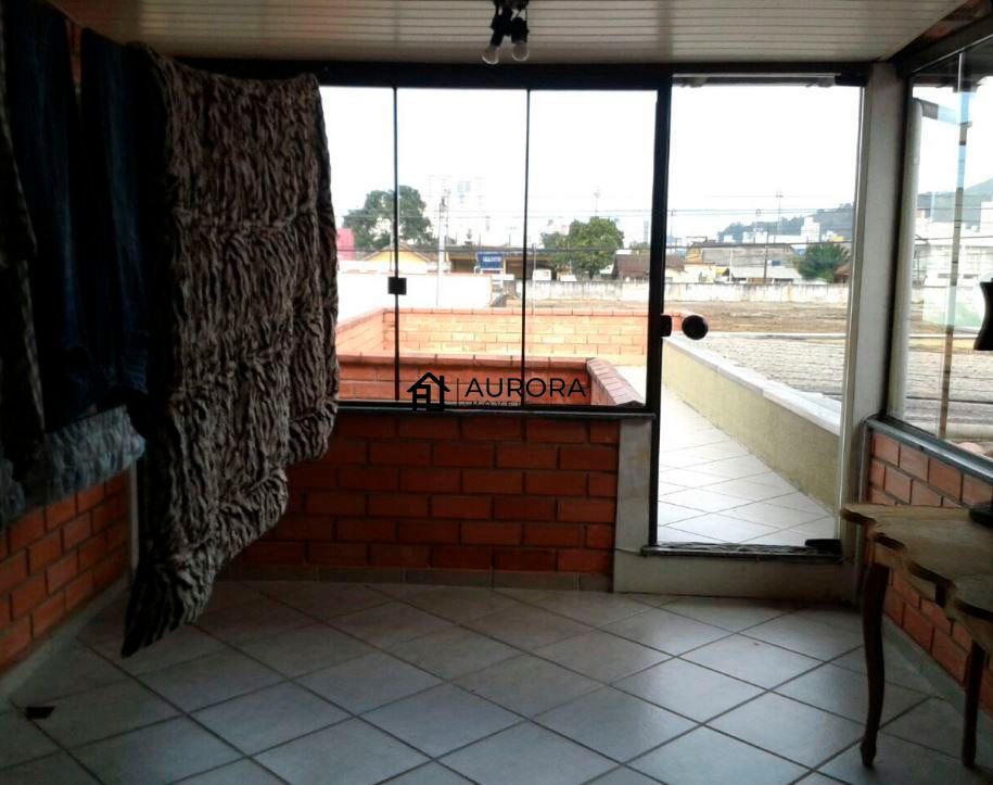 Casa à venda com 4 quartos, 300m² - Foto 11