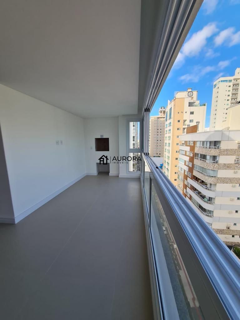 Apartamento à venda com 2 quartos, 98m² - Foto 3