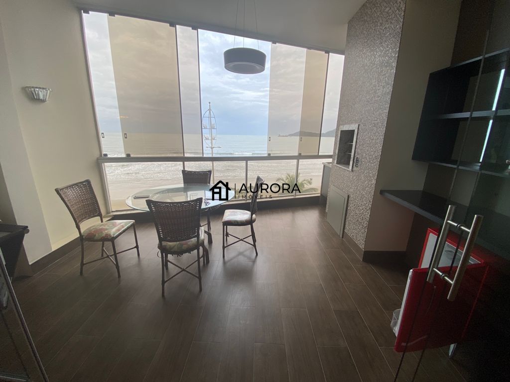 Apartamento para alugar com 4 quartos, 208m² - Foto 4