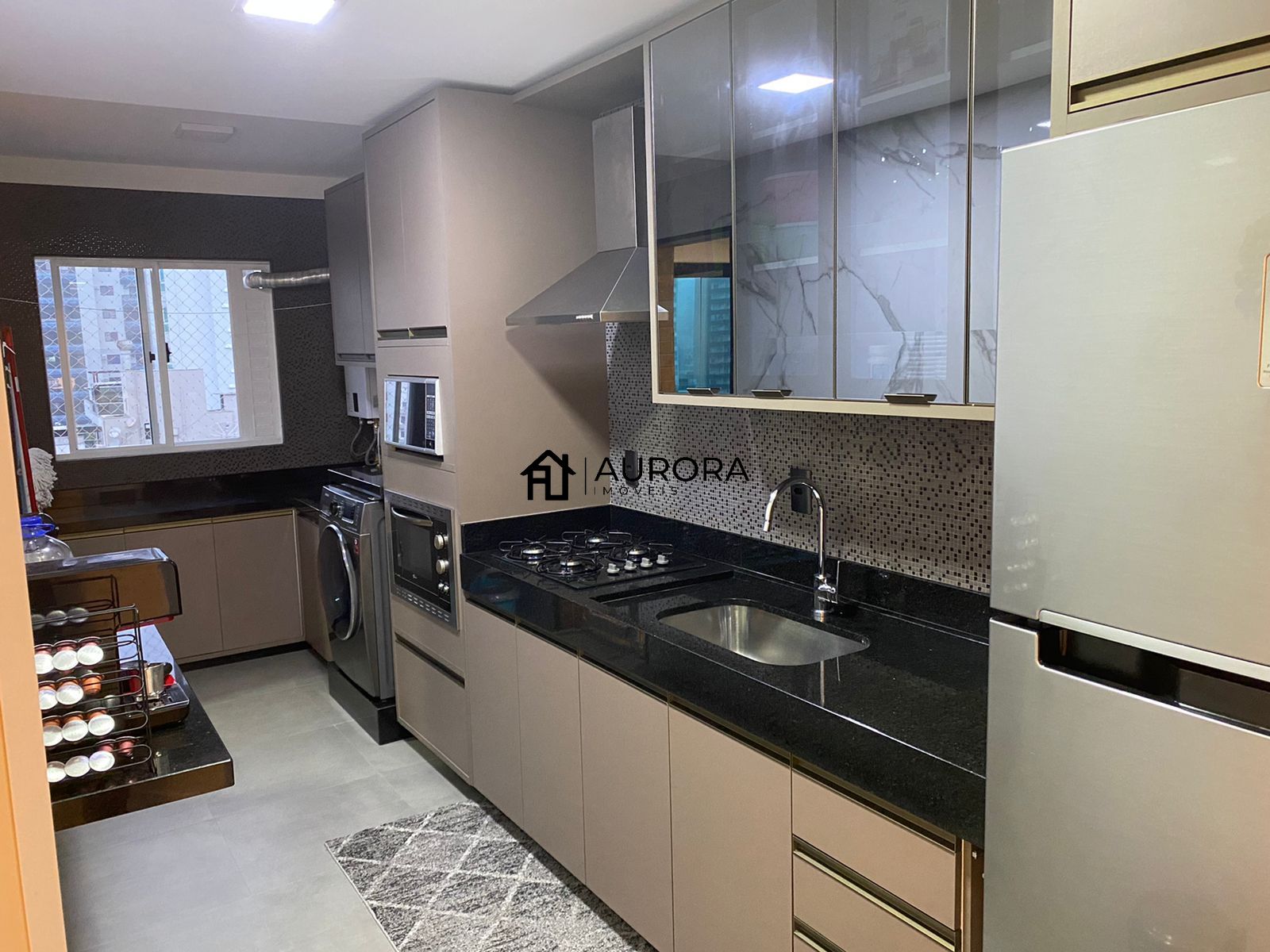 Apartamento à venda com 2 quartos, 90m² - Foto 3