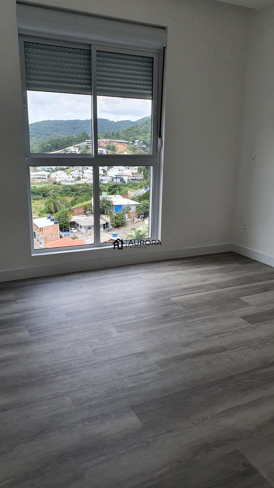 Apartamento à venda com 2 quartos, 64m² - Foto 12