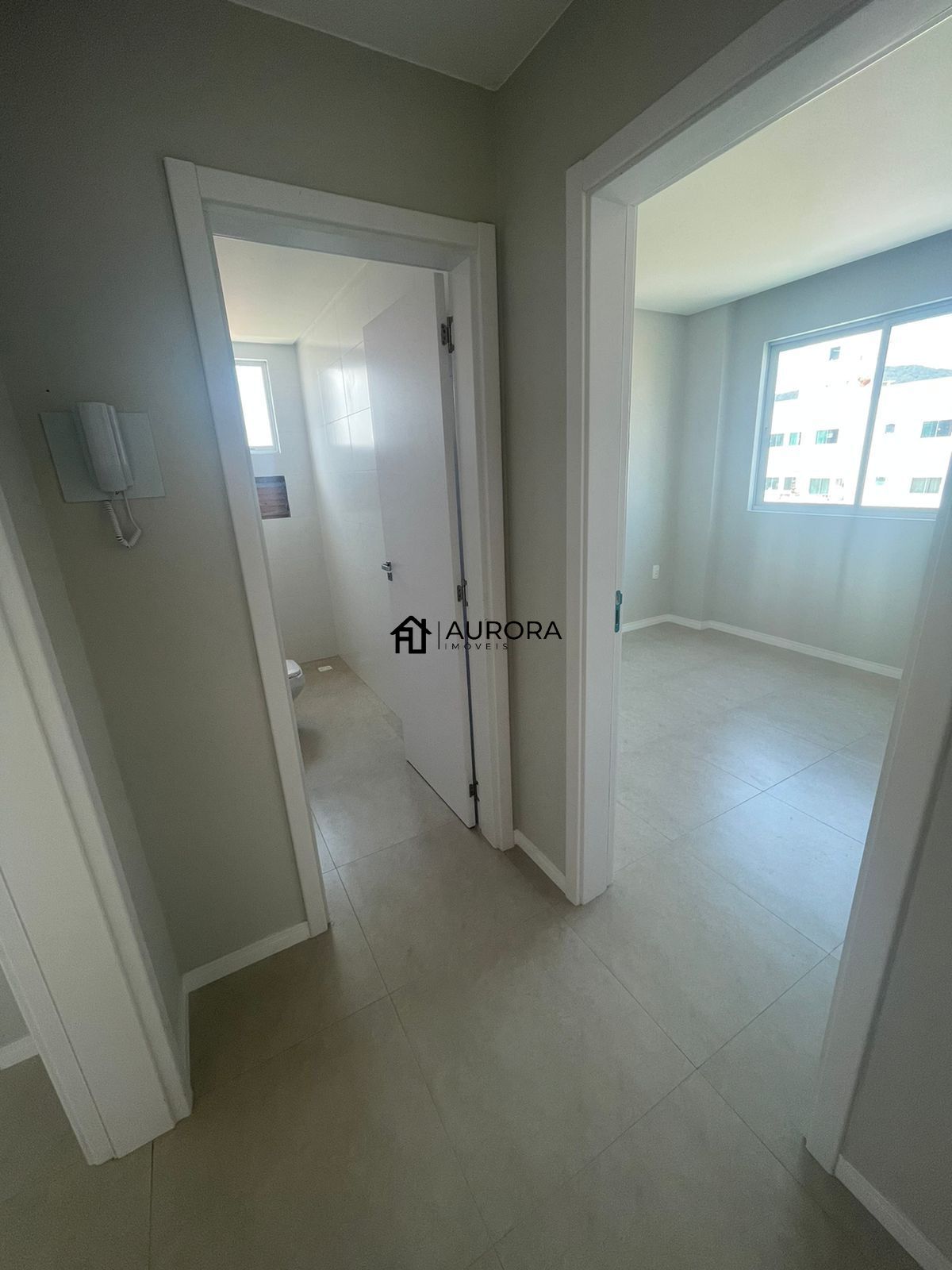 Apartamento à venda com 2 quartos, 77m² - Foto 13