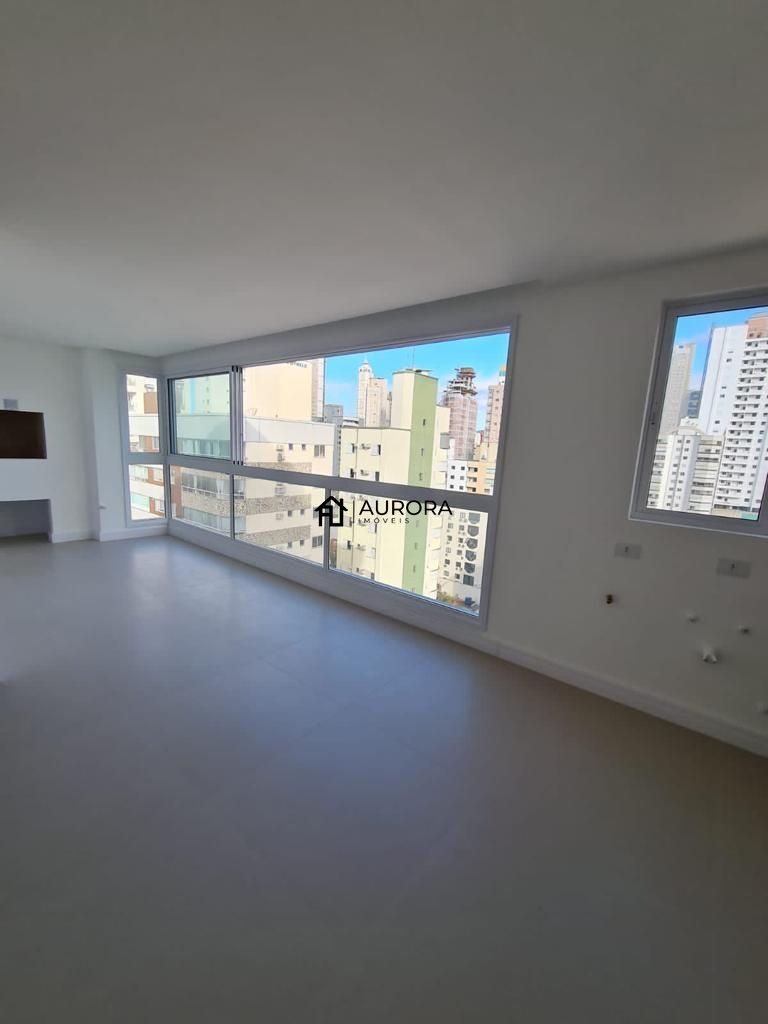 Apartamento à venda com 2 quartos, 98m² - Foto 4