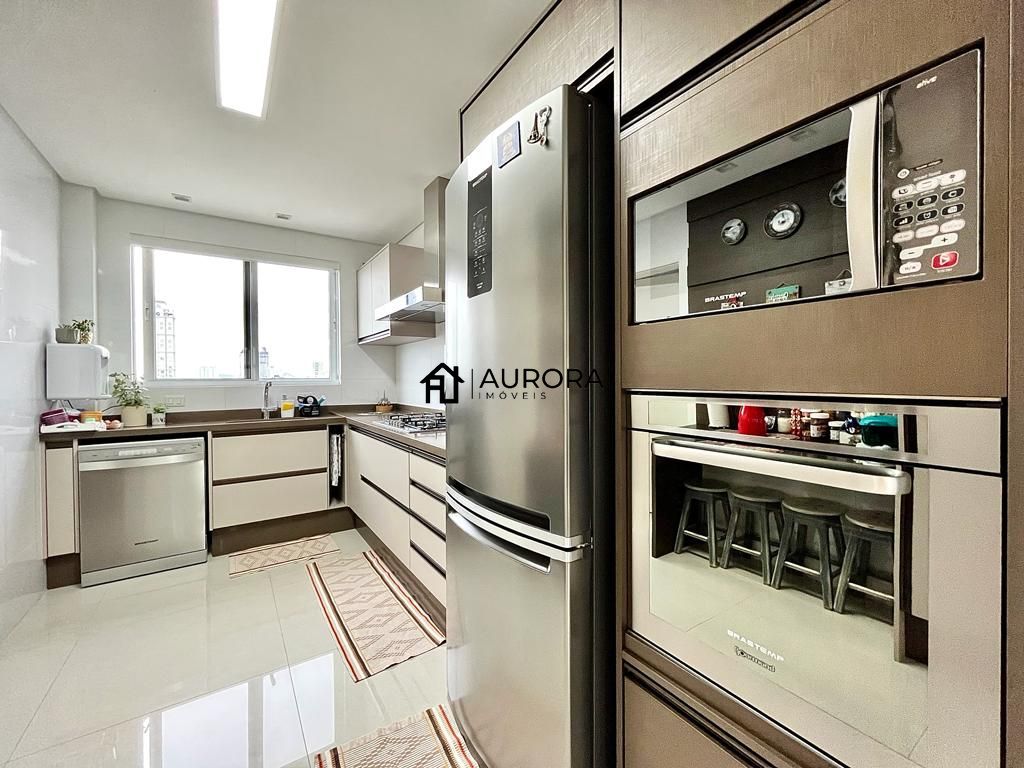 Apartamento à venda com 3 quartos, 144m² - Foto 20