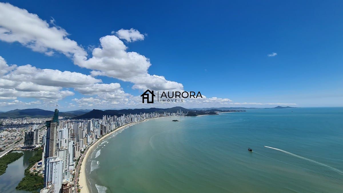 Apartamento à venda com 4 quartos, 257m² - Foto 2