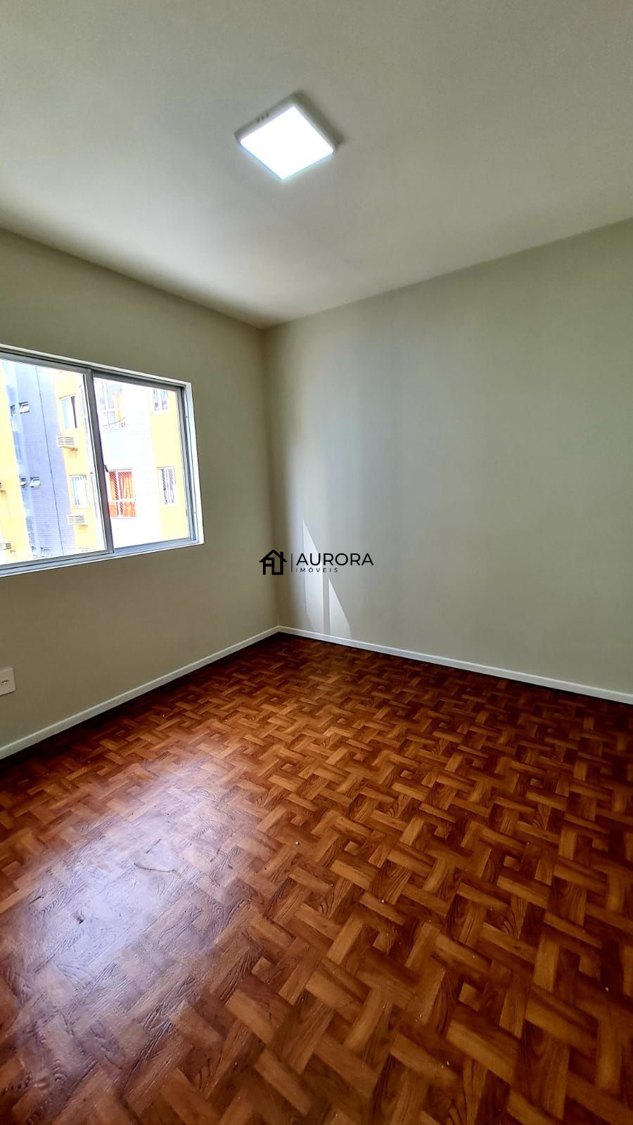 Apartamento à venda com 2 quartos, 108m² - Foto 7