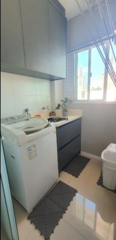 Apartamento à venda com 2 quartos, 69m² - Foto 3