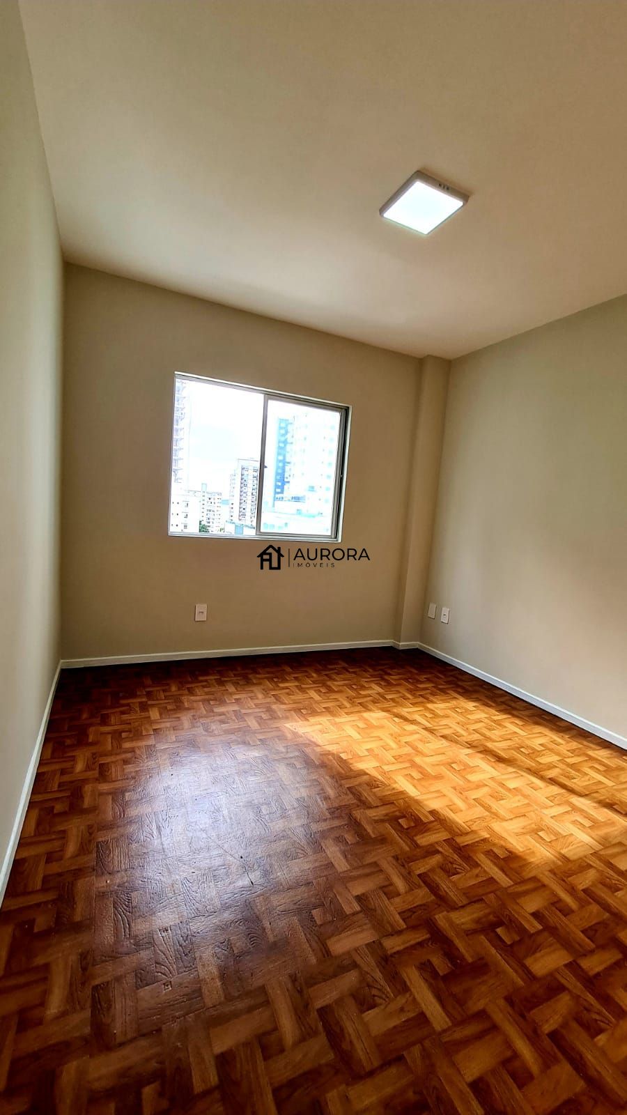 Apartamento à venda com 2 quartos, 108m² - Foto 3