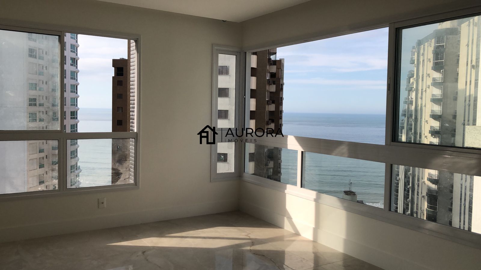 Apartamento à venda com 4 quartos, 170m² - Foto 1