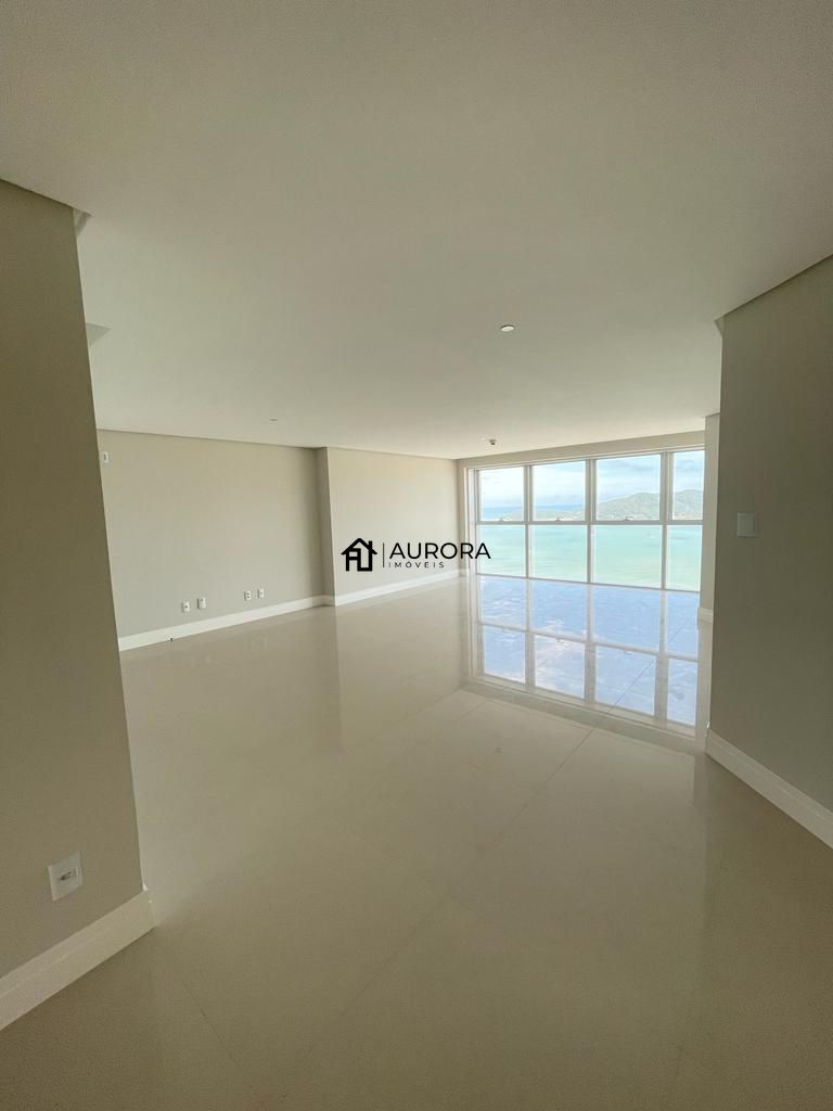 Apartamento à venda com 3 quartos, 165m² - Foto 2