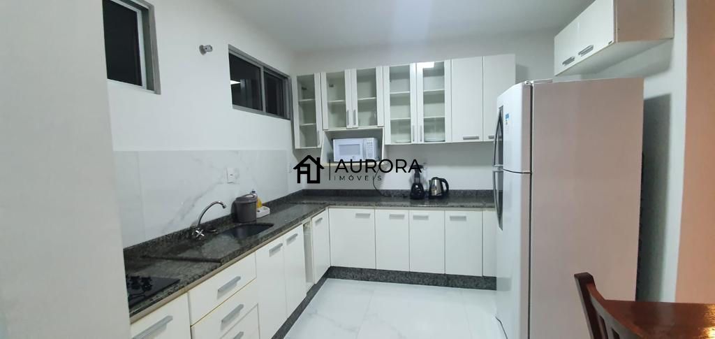 Apartamento à venda com 2 quartos, 68m² - Foto 4