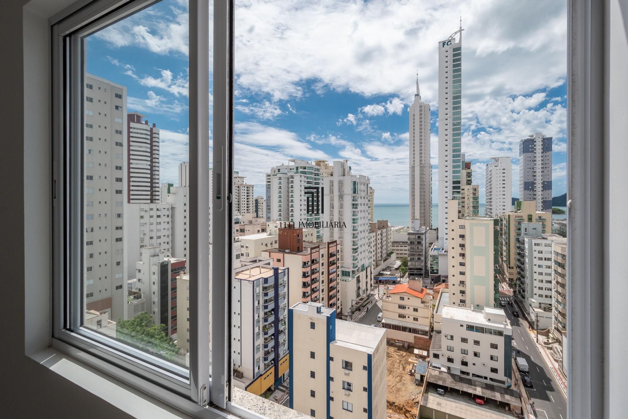 Apartamento à venda com 4 quartos, 240m² - Foto 3