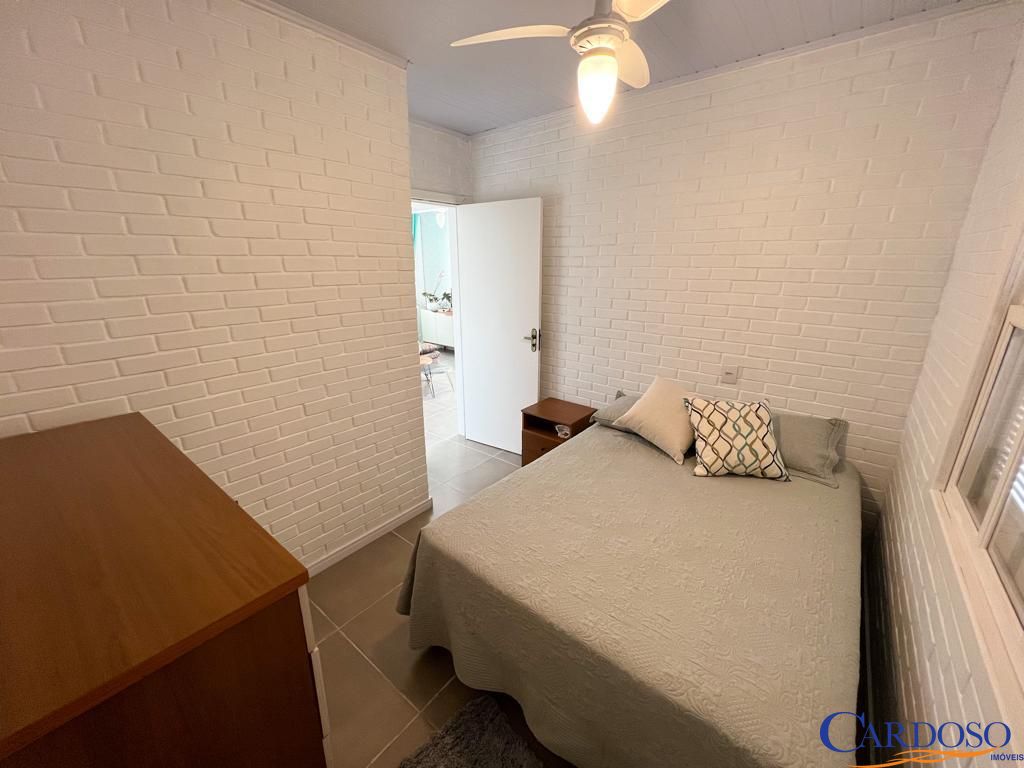 Casa à venda com 2 quartos, 90m² - Foto 13