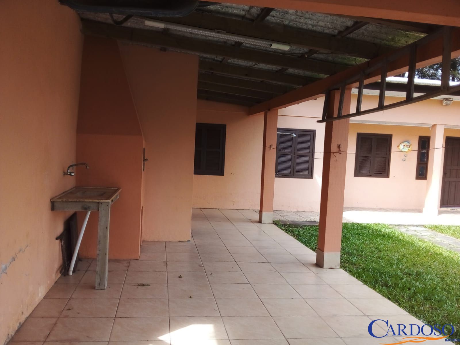 Casa à venda com 3 quartos, 90m² - Foto 6