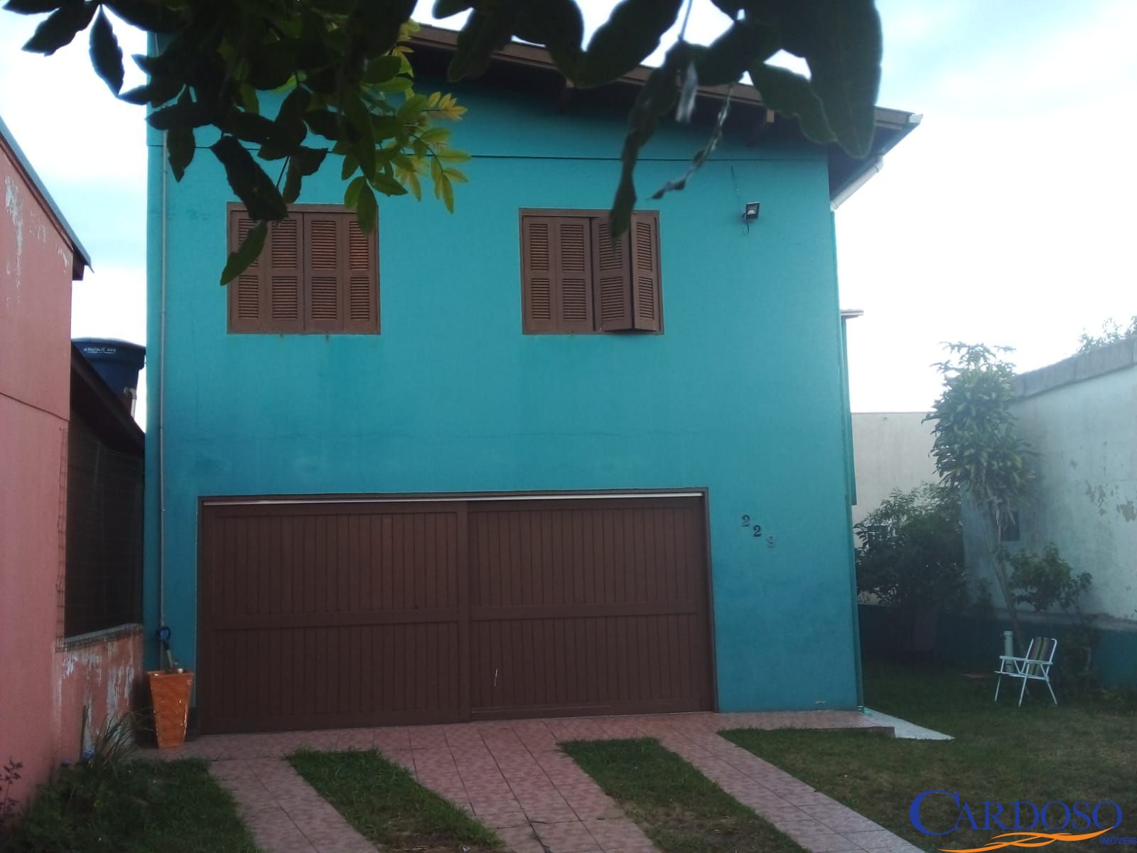 Casa à venda com 6 quartos, 179m² - Foto 2