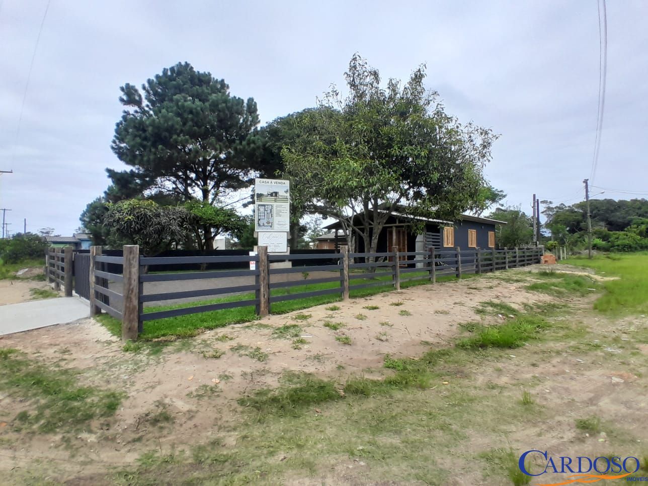 Casa à venda com 2 quartos, 60m² - Foto 16