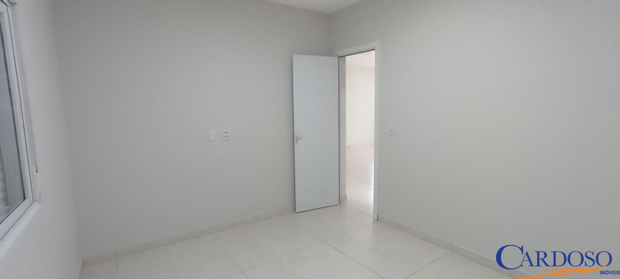 Casa à venda com 3 quartos, 106m² - Foto 8