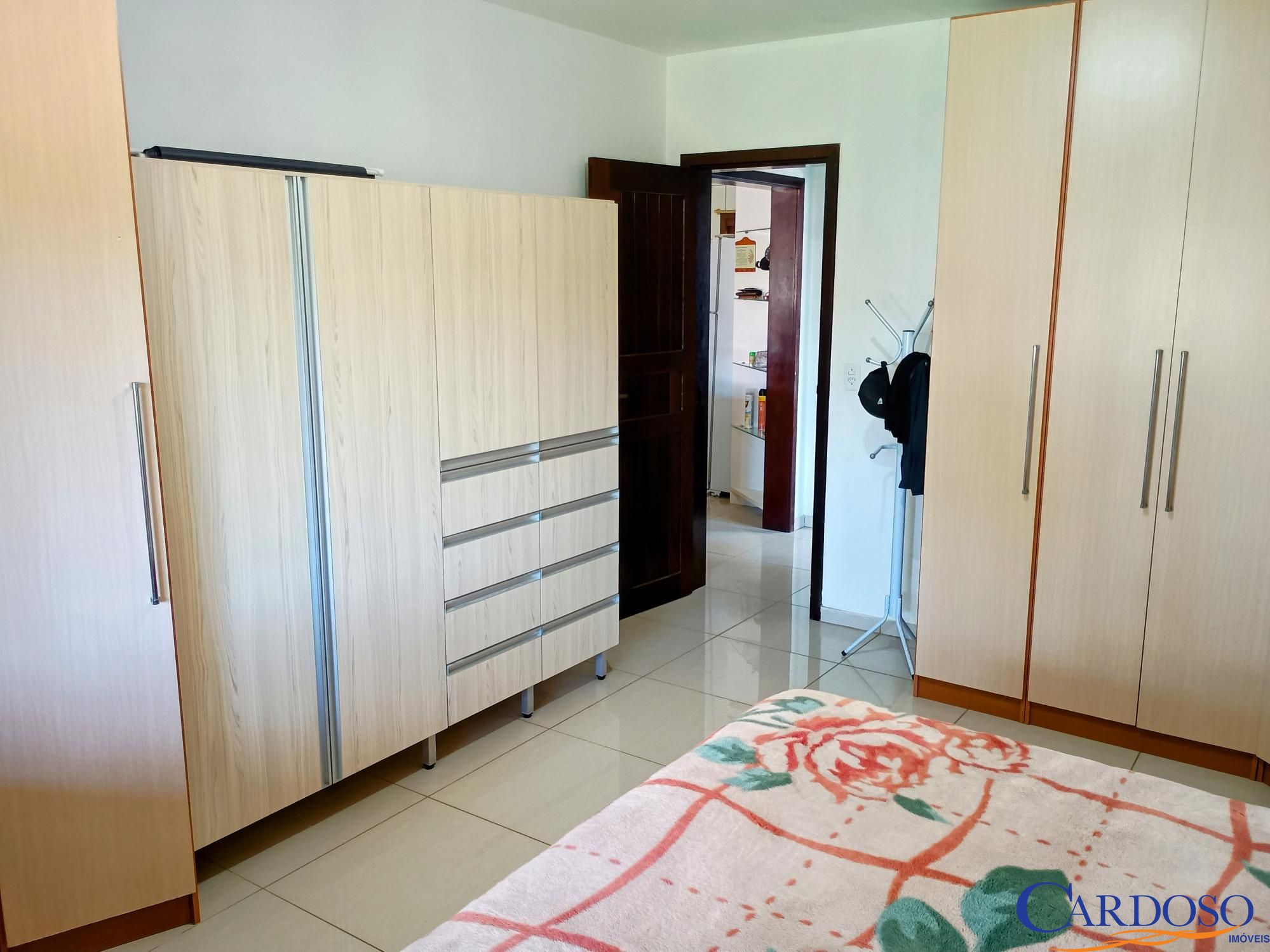 Casa à venda com 2 quartos, 119m² - Foto 13