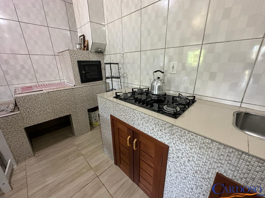 Casa à venda com 2 quartos, 100m² - Foto 3