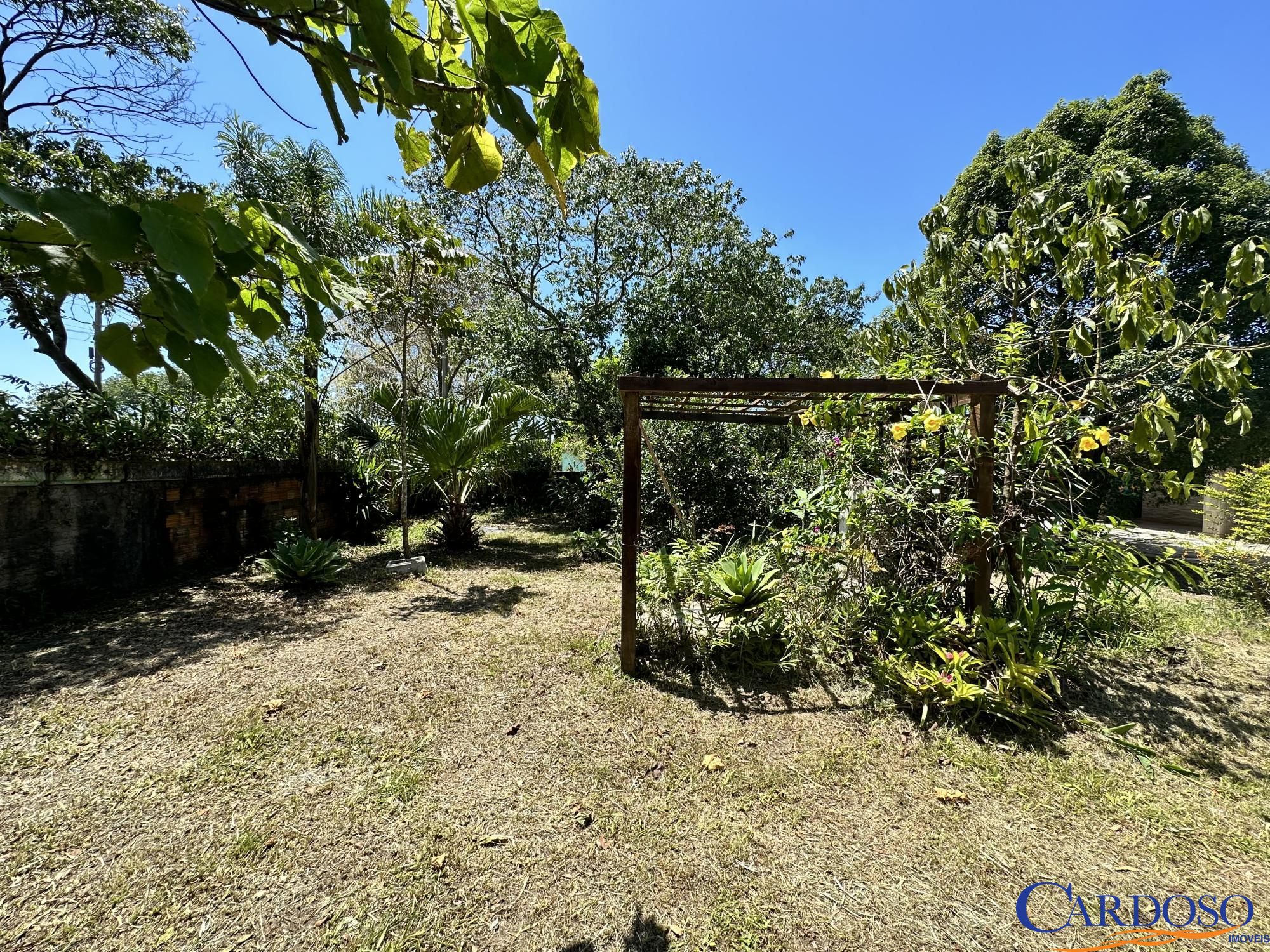 Casa à venda com 3 quartos, 120m² - Foto 8