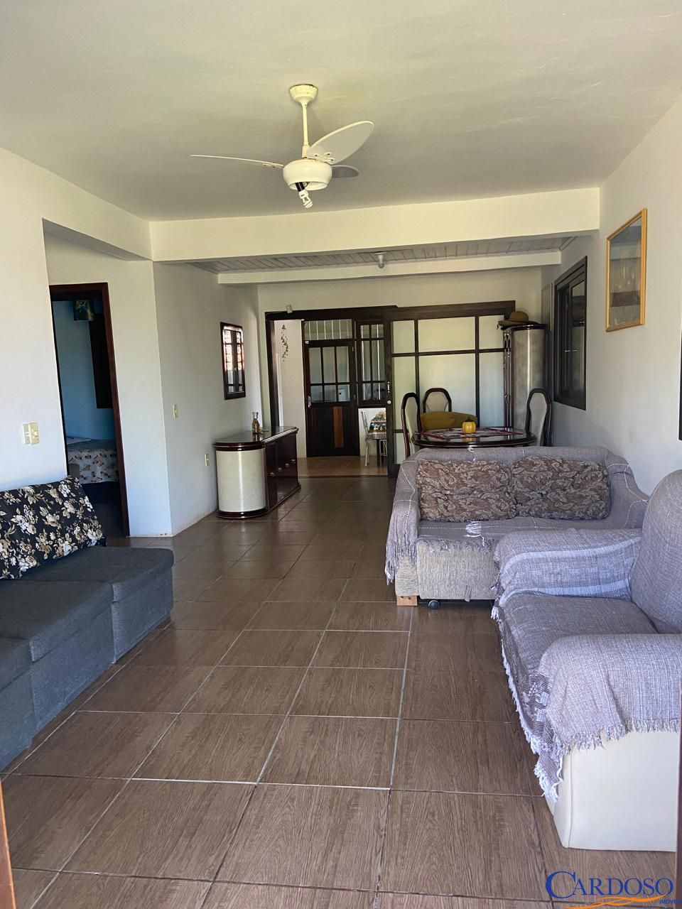 Casa com 4 Dormitórios à venda, 318 m² por R$ 680.000,00 Casa com 4 Dormitórios à venda, 318 m² por R$ 680.000,00