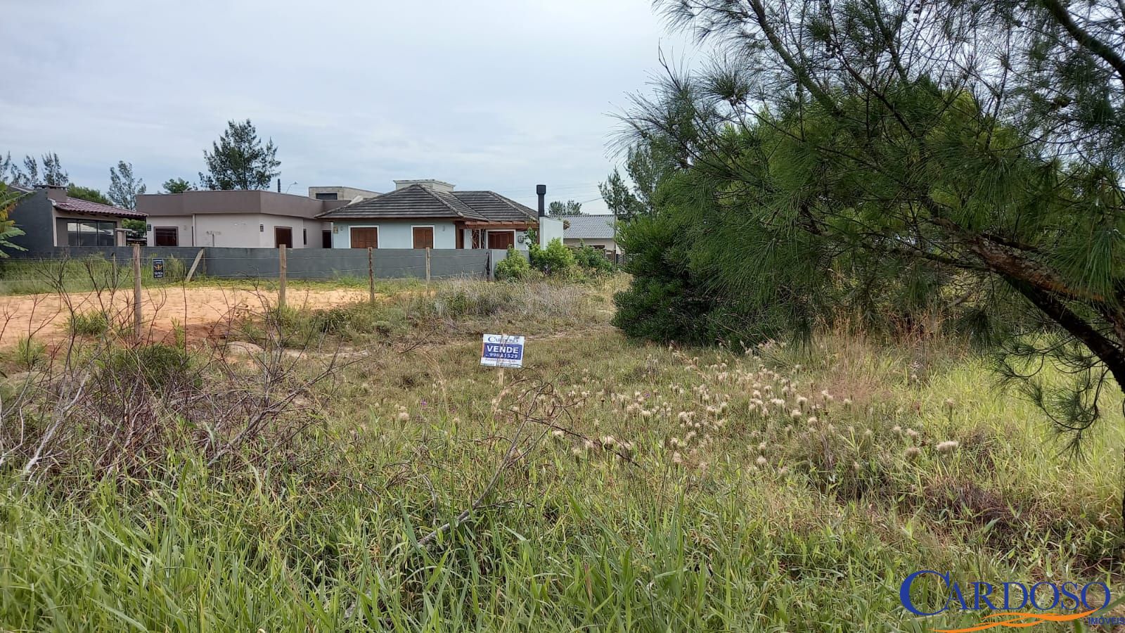 Terreno/Lote à venda  no Praia Real - Torres, RS. Imóveis