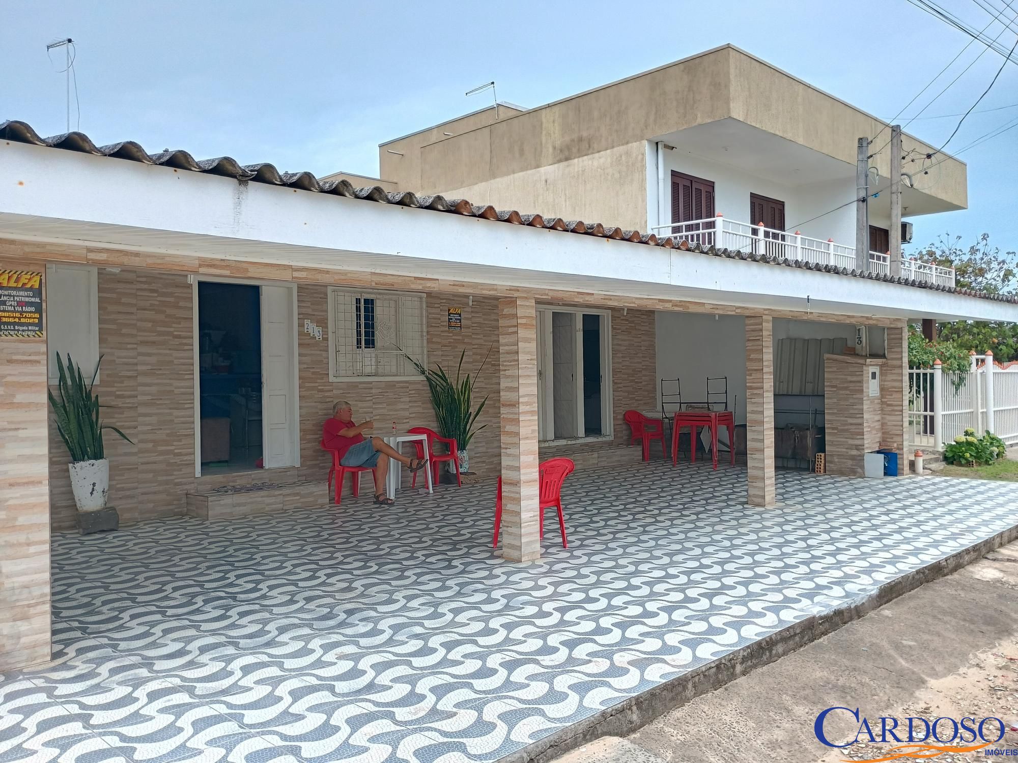 Casa à venda com 2 quartos, 91m² - Foto 2