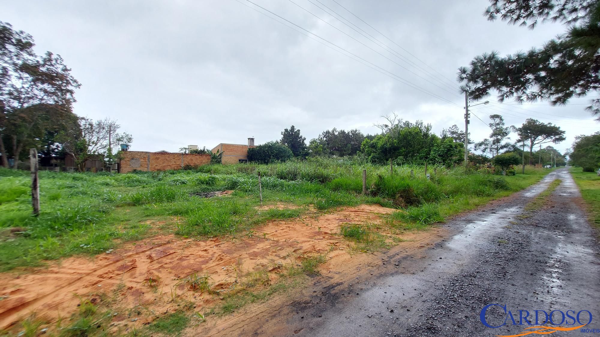 Terreno/Lote à venda  no Pinus Park - Arroio do Sal, RS. Imóveis