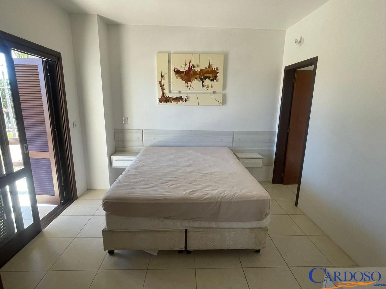 Casa à venda com 4 quartos, 240m² - Foto 24