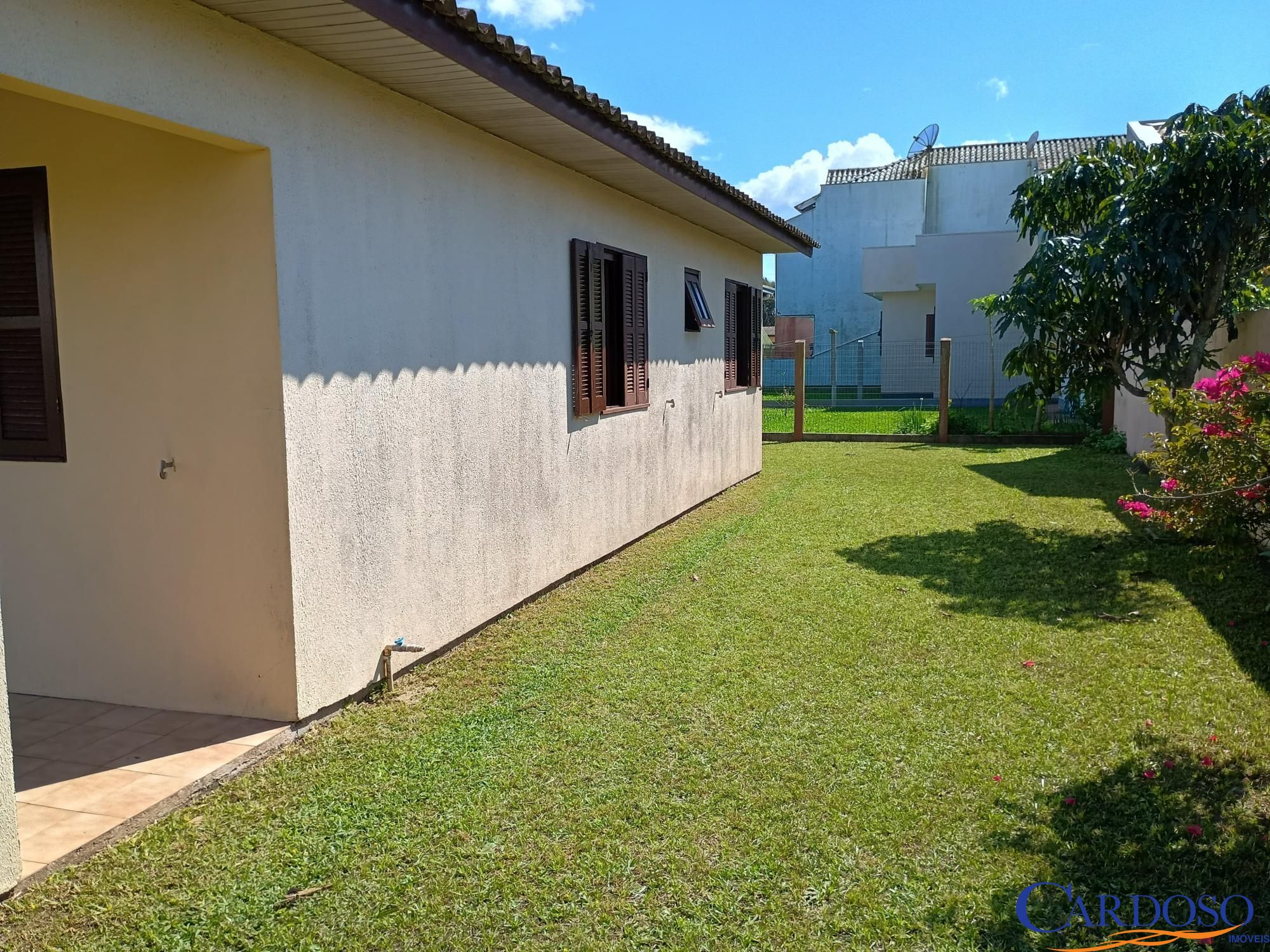 Casa à venda com 3 quartos, 92m² - Foto 12