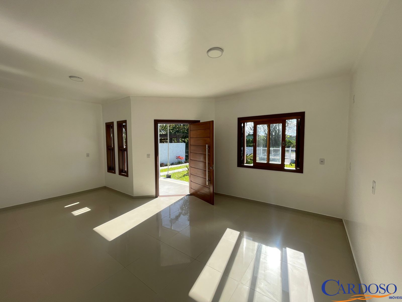 Casa à venda com 3 quartos, 108m² - Foto 10