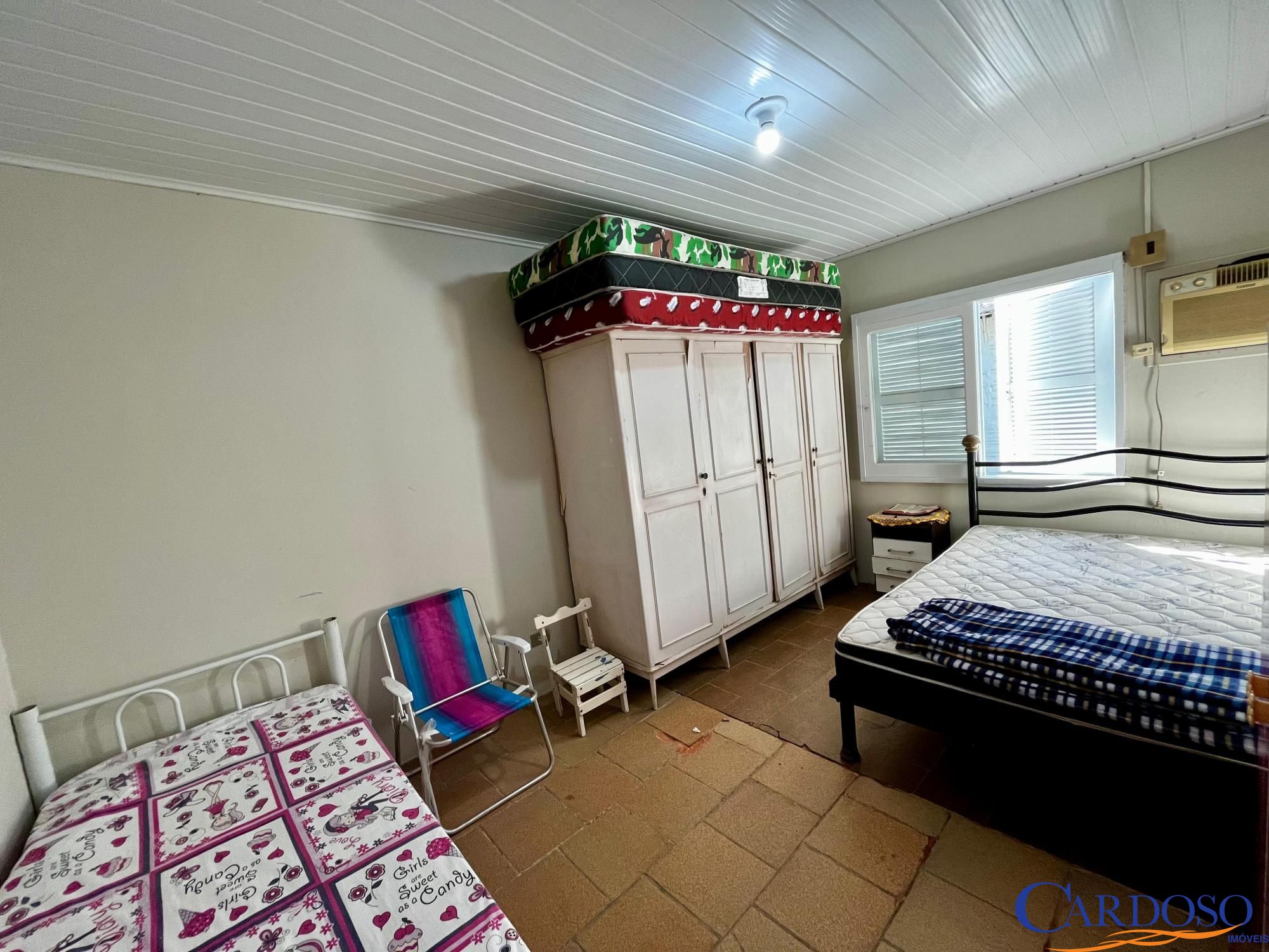 Casa à venda com 4 quartos, 200m² - Foto 11