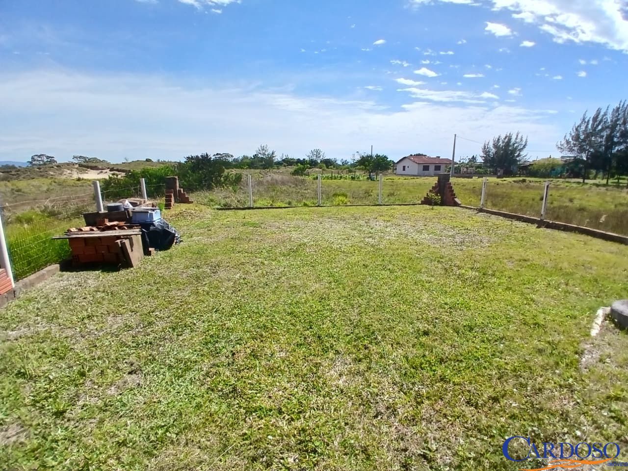 Casa com 1 Dormitórios à venda, 85 m² por R$ 250.000,00 Casa com 1 Dormitórios à venda, 85 m² por R$ 250.000,00