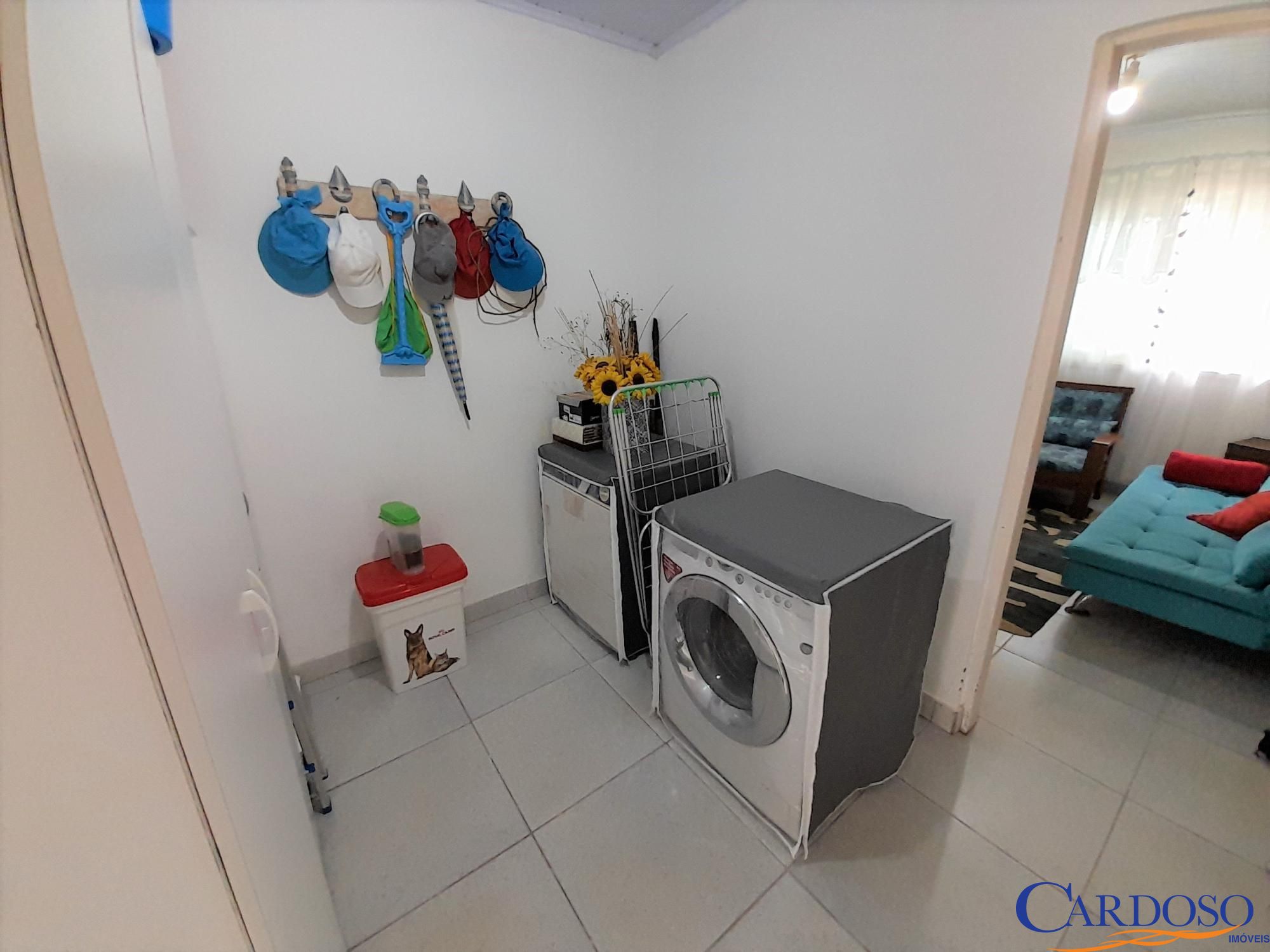 Casa à venda com 4 quartos, 250m² - Foto 25