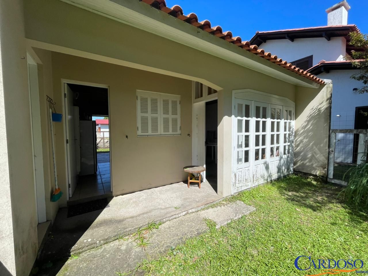 Casa à venda com 2 quartos, 80m² - Foto 6