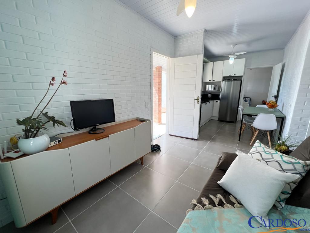 Casa à venda com 2 quartos, 90m² - Foto 7