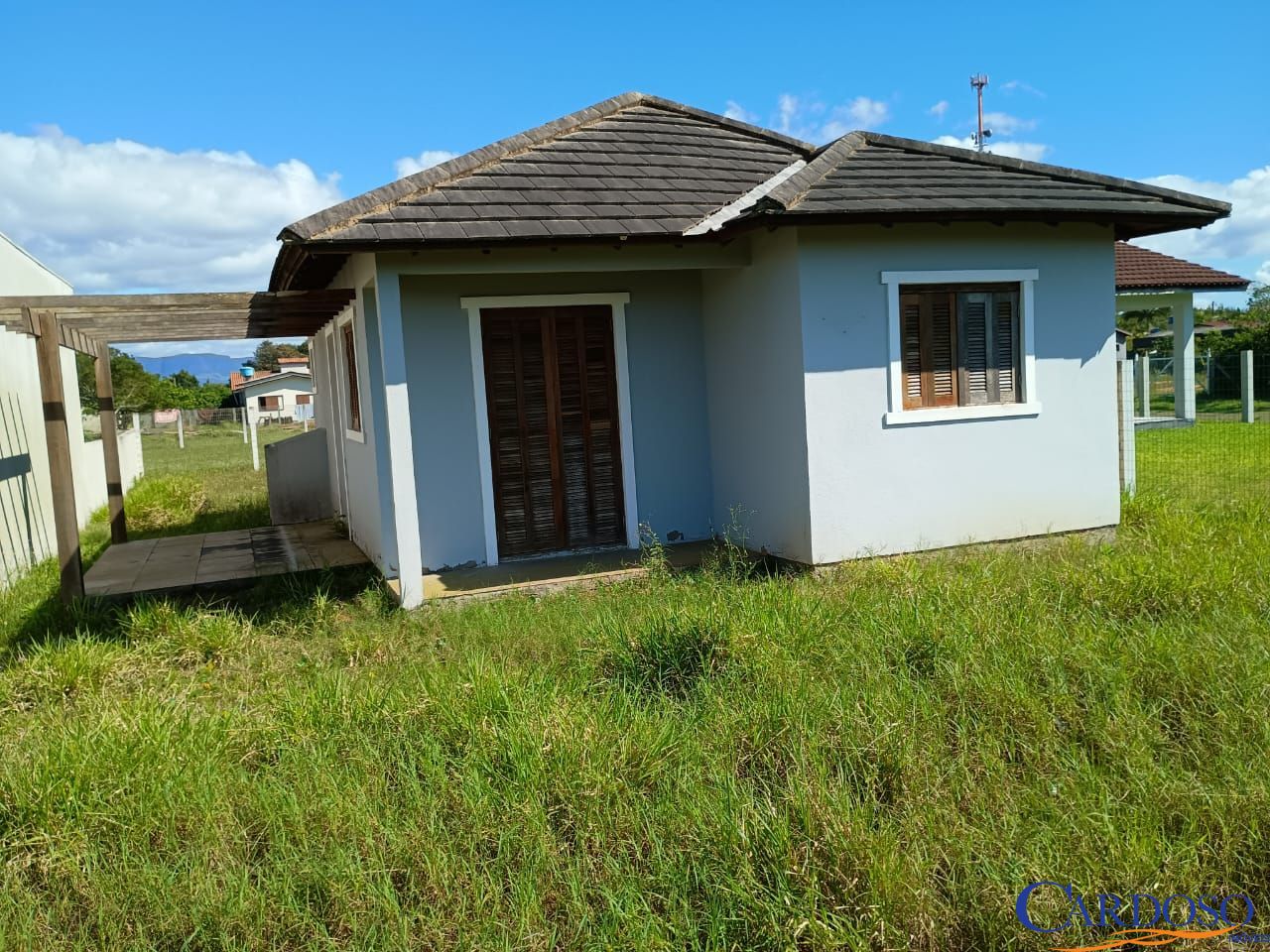 Casa à venda com 3 quartos, 66m² - Foto 2