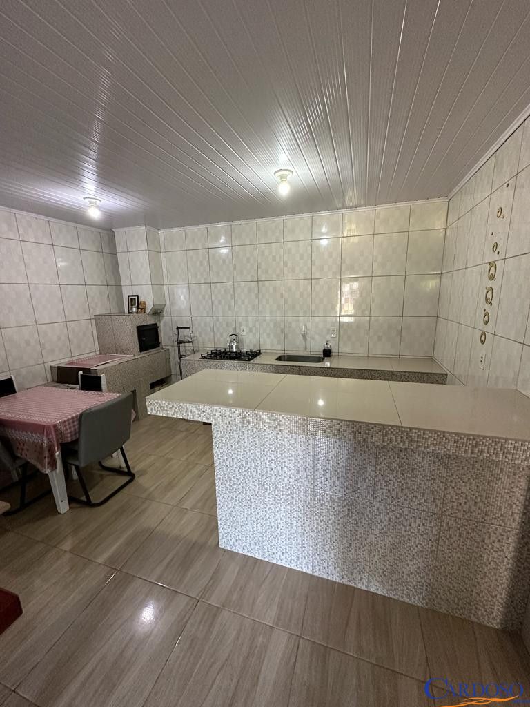 Casa à venda com 2 quartos, 100m² - Foto 4