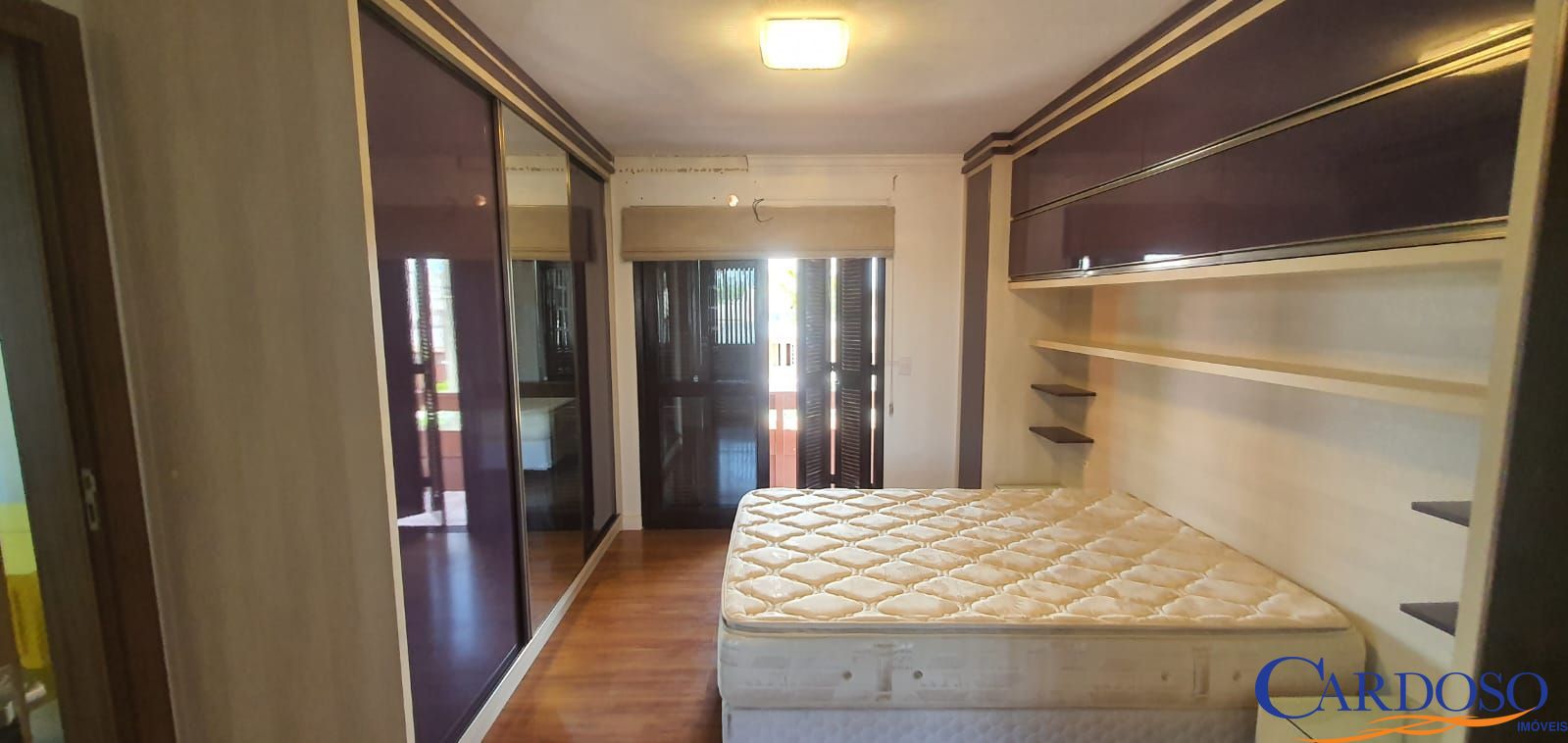 Casa à venda com 4 quartos, 260m² - Foto 10