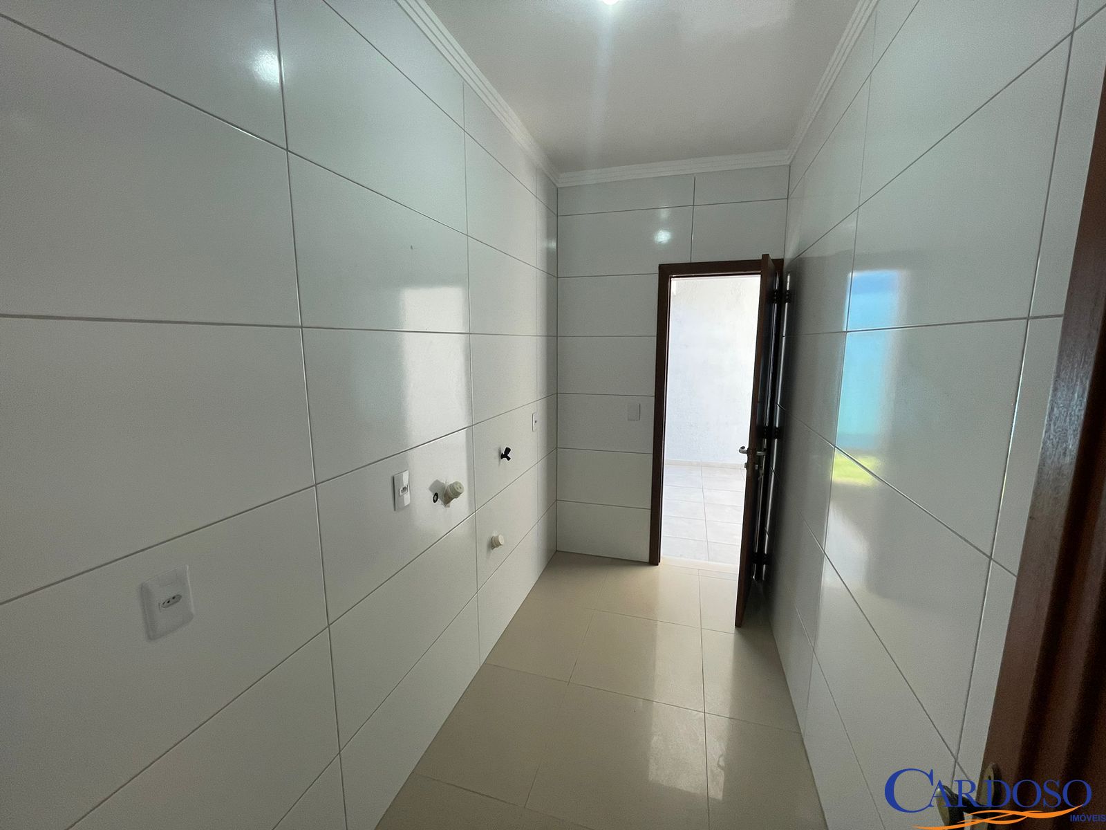 Casa à venda com 3 quartos, 108m² - Foto 14