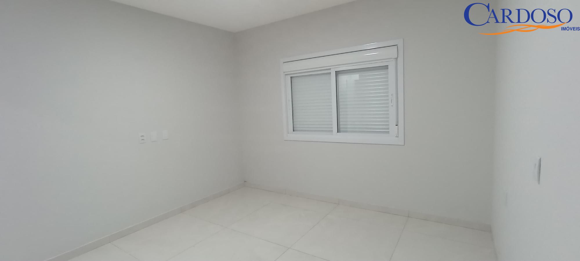 Casa à venda com 3 quartos, 106m² - Foto 14