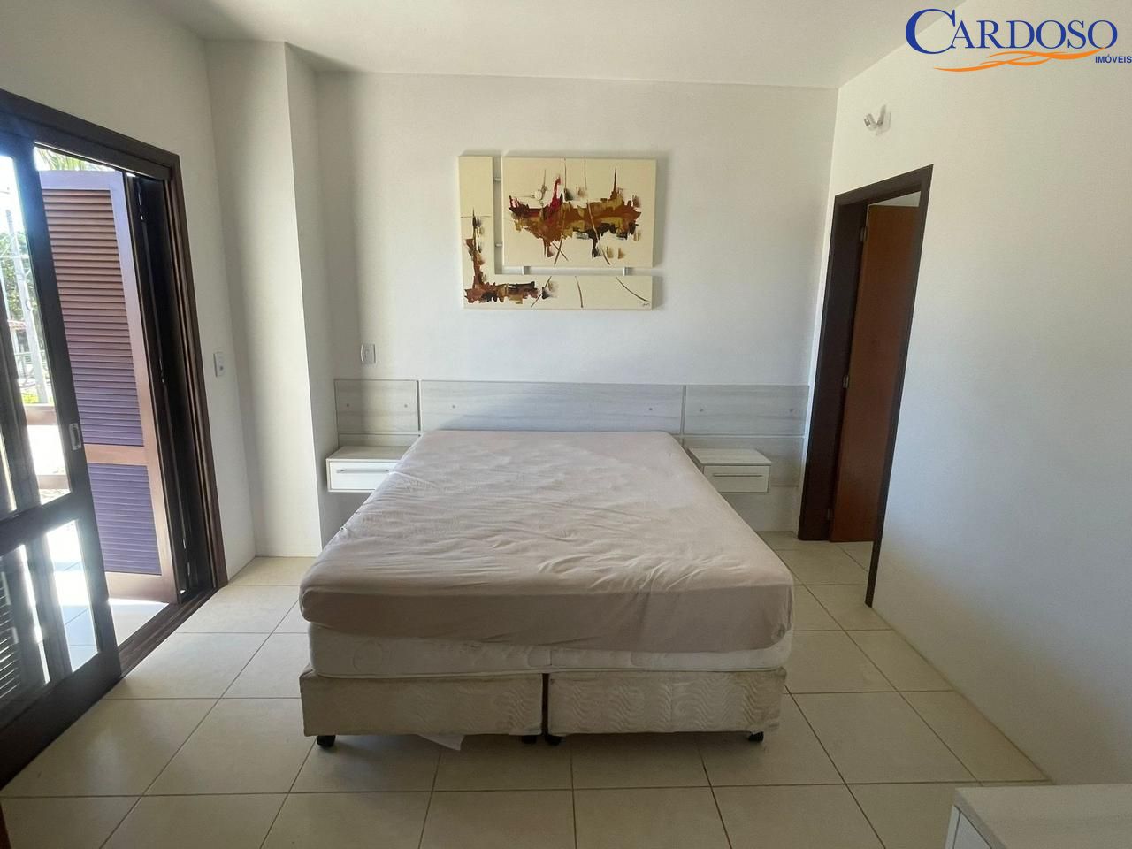 Casa à venda com 4 quartos, 240m² - Foto 24