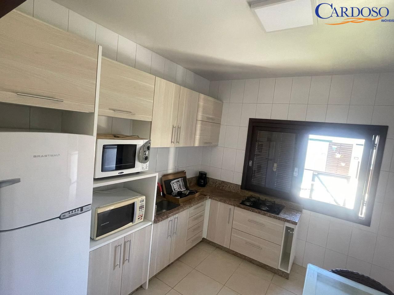 Casa à venda com 4 quartos, 240m² - Foto 14