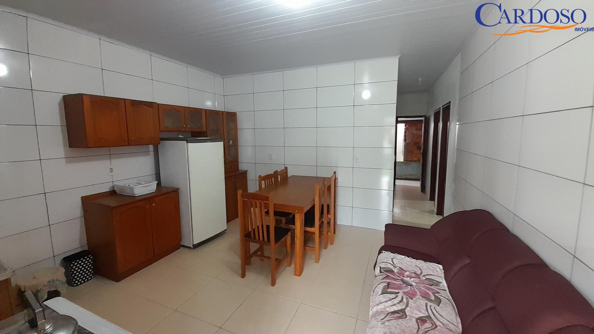 Casa à venda com 4 quartos, 90m² - Foto 4