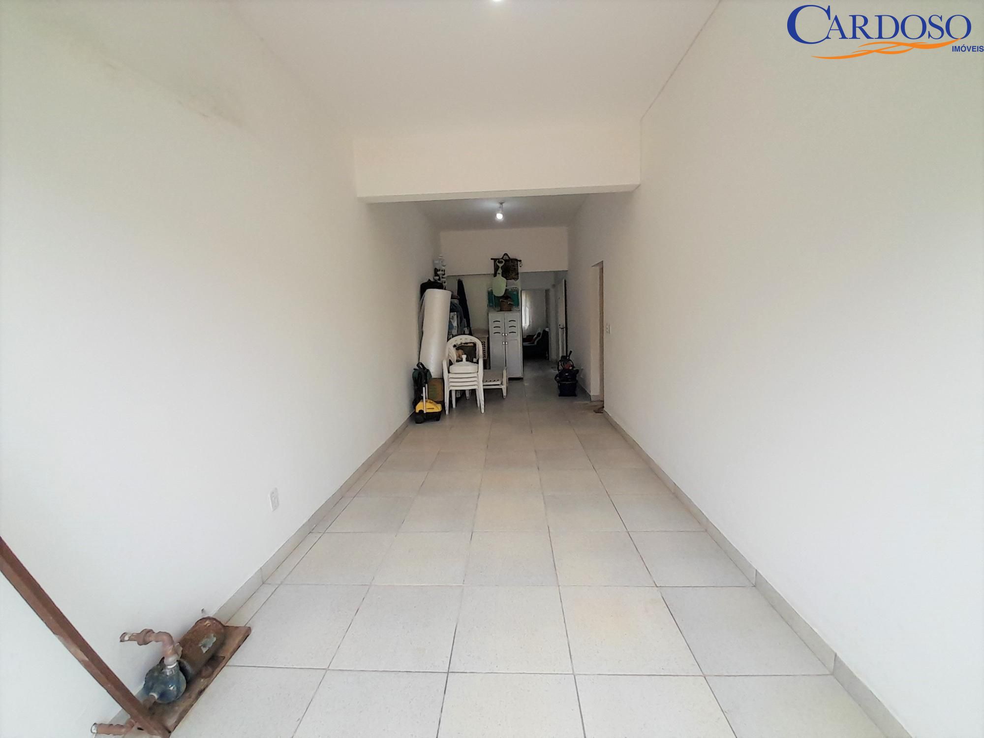 Casa à venda com 4 quartos, 250m² - Foto 23