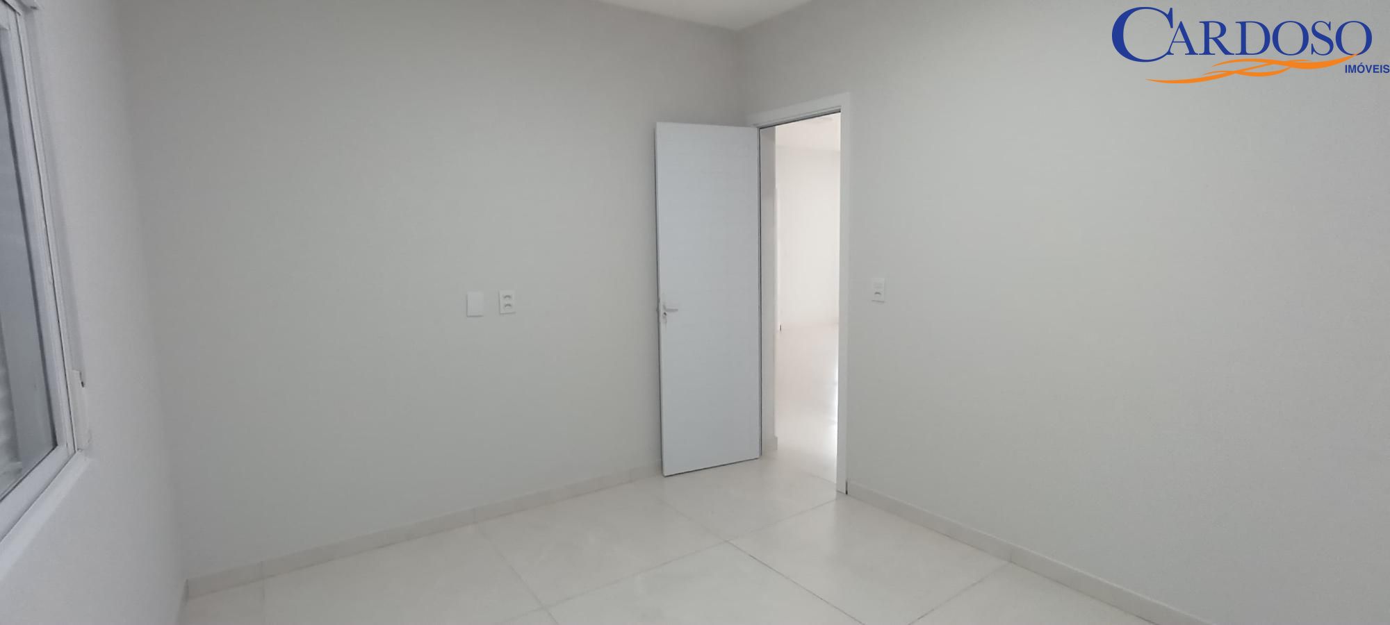 Casa à venda com 3 quartos, 106m² - Foto 8