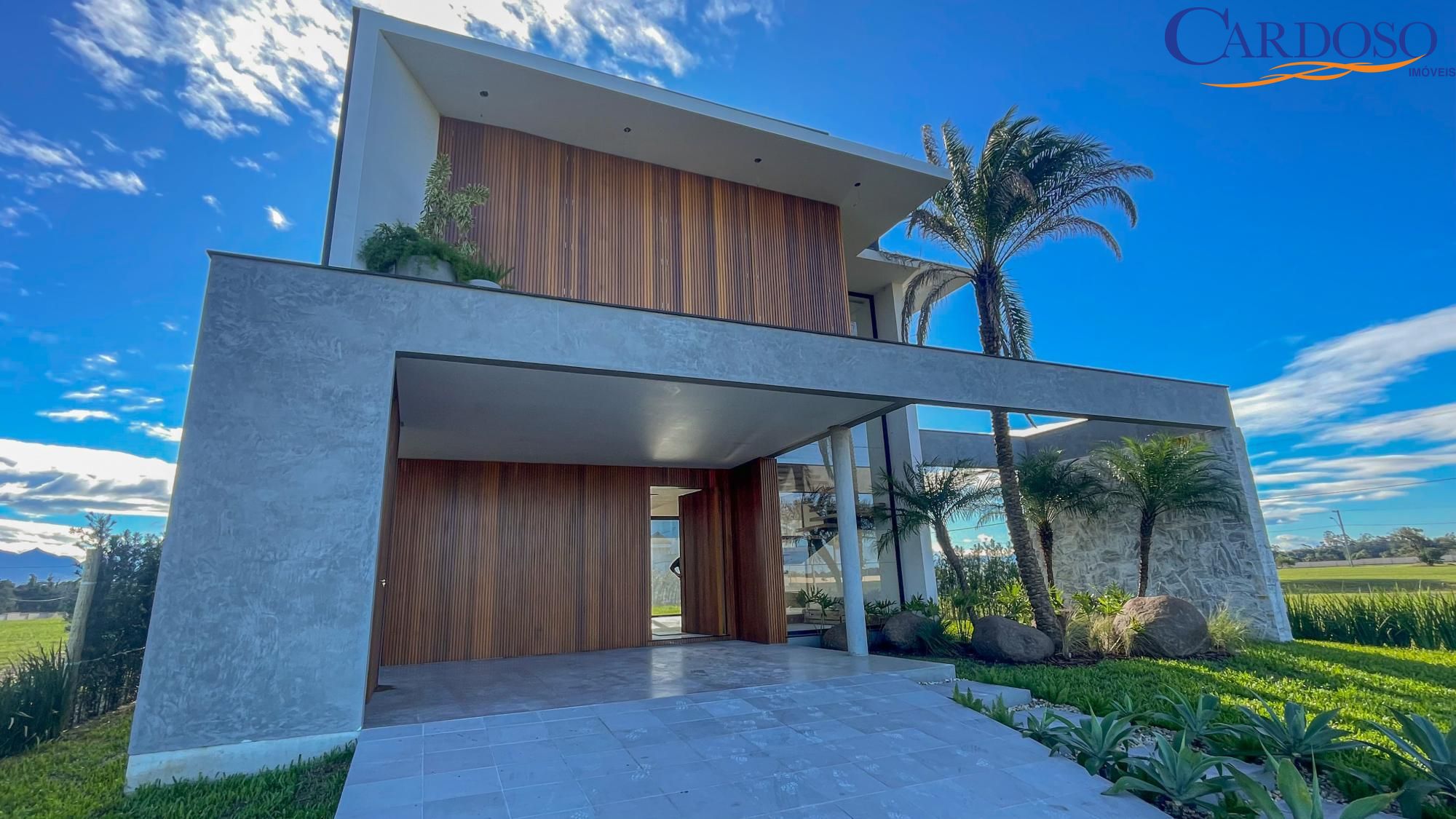 Casa à venda com 3 quartos, 229m² - Foto 3