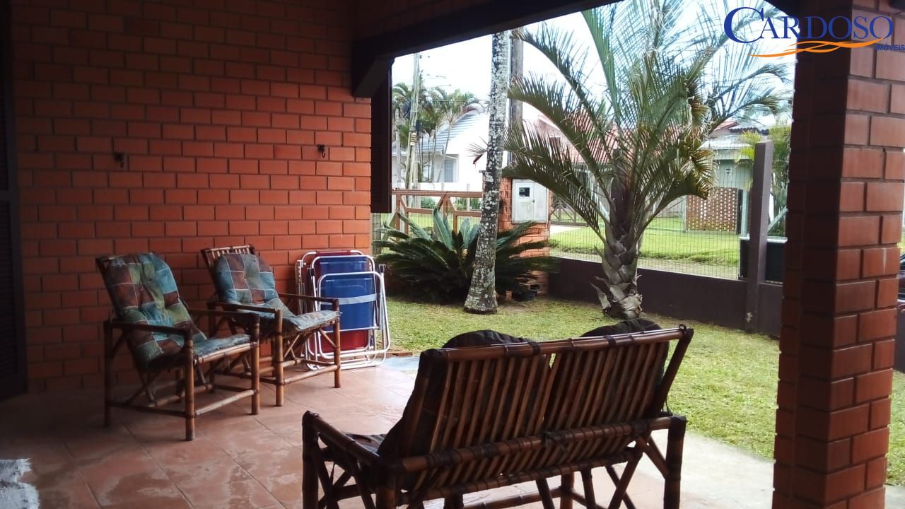 Casa à venda com 4 quartos, 272m² - Foto 4