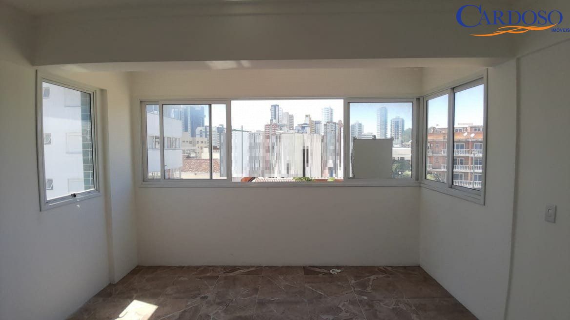 Apartamento à venda com 2 quartos, 87m² - Foto 12